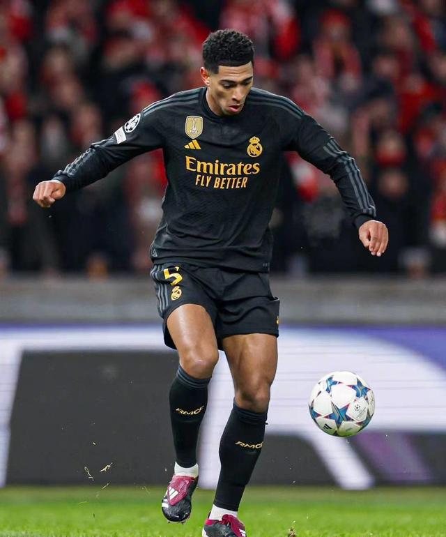 关于不莱梅将在周日对阵美因茨进行激烈争夺的信息