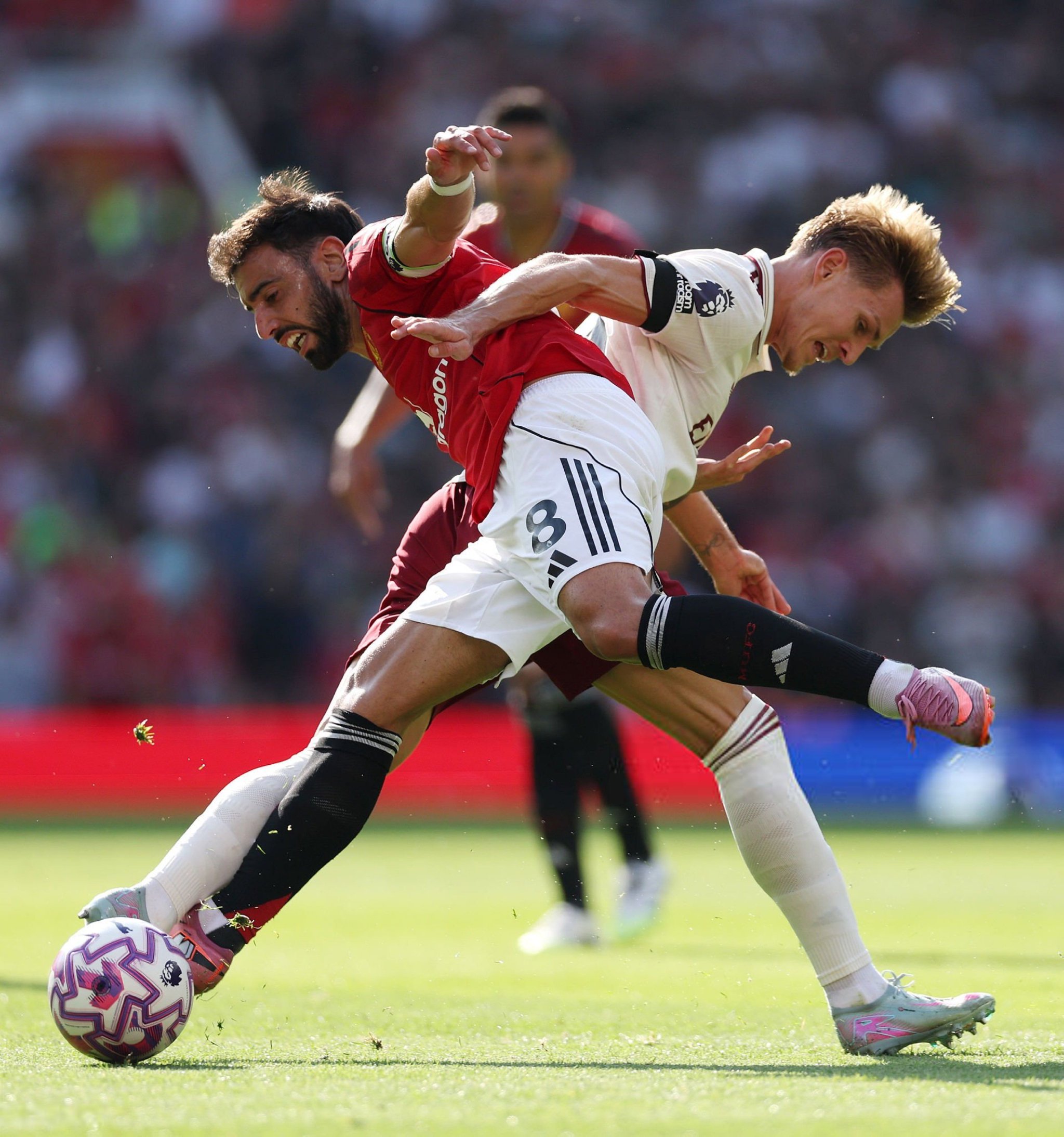 尤文图斯力取开门红，豪取三分晋级