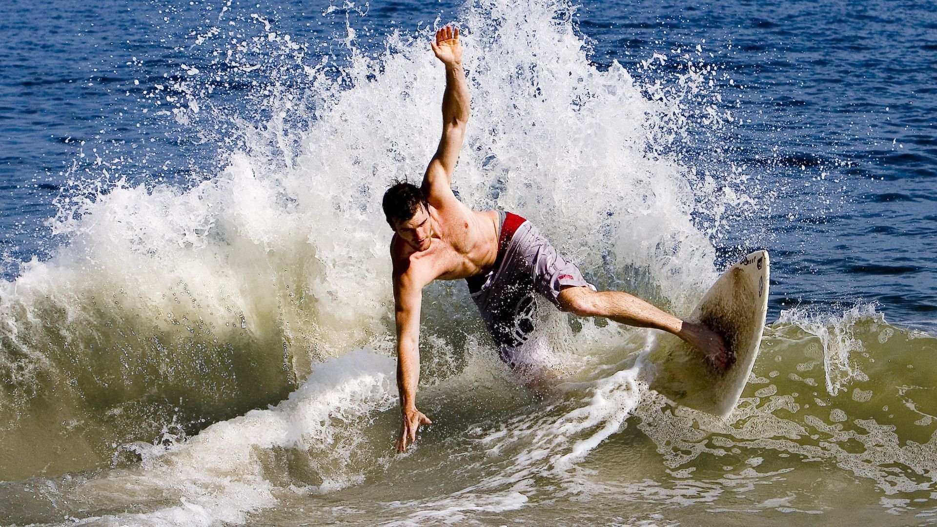 新疆队强势拿下森林狼，米切尔成为关键先生