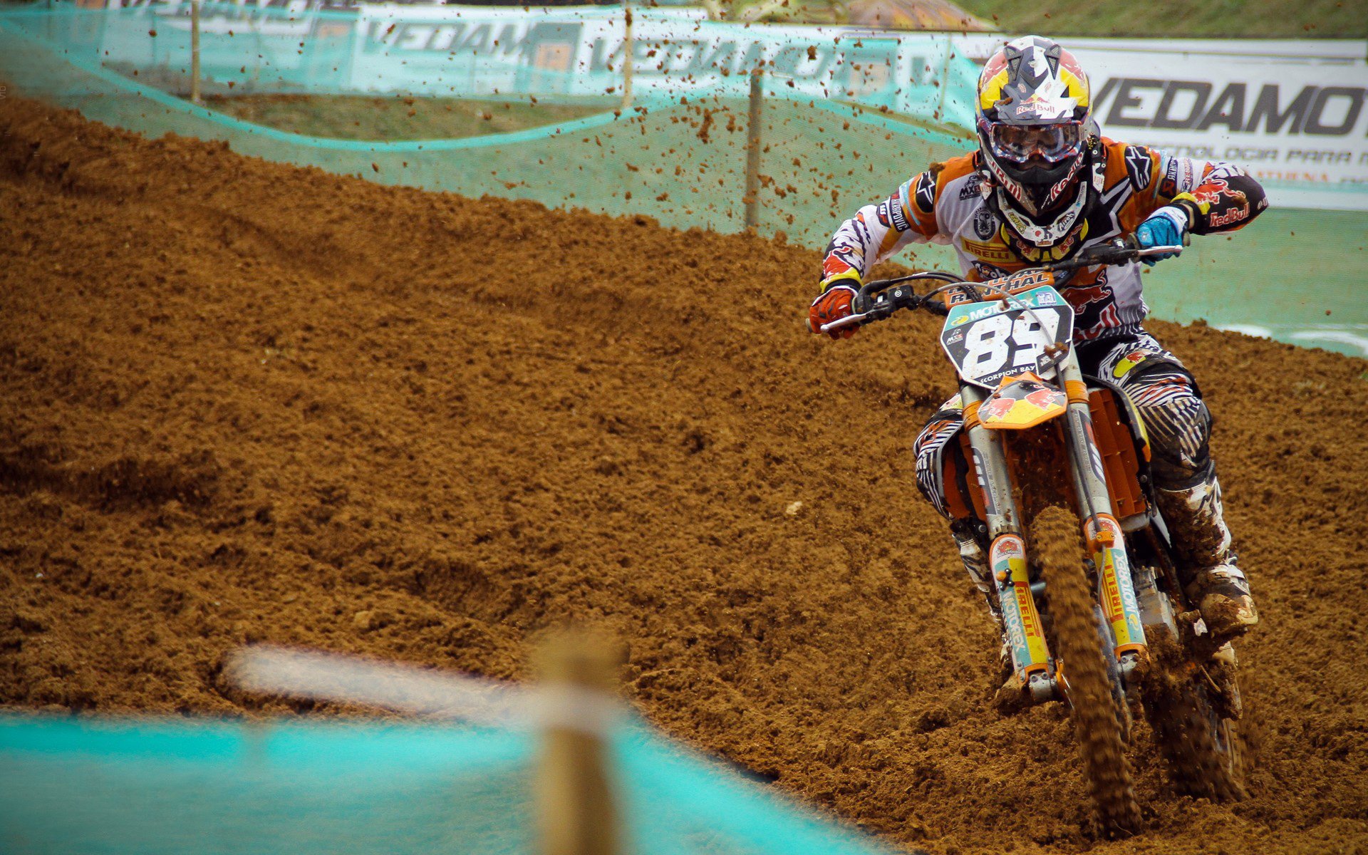 阿拉巴一箭定乾坤,卡塔尔资本风暴冲垮黄色潜水艇